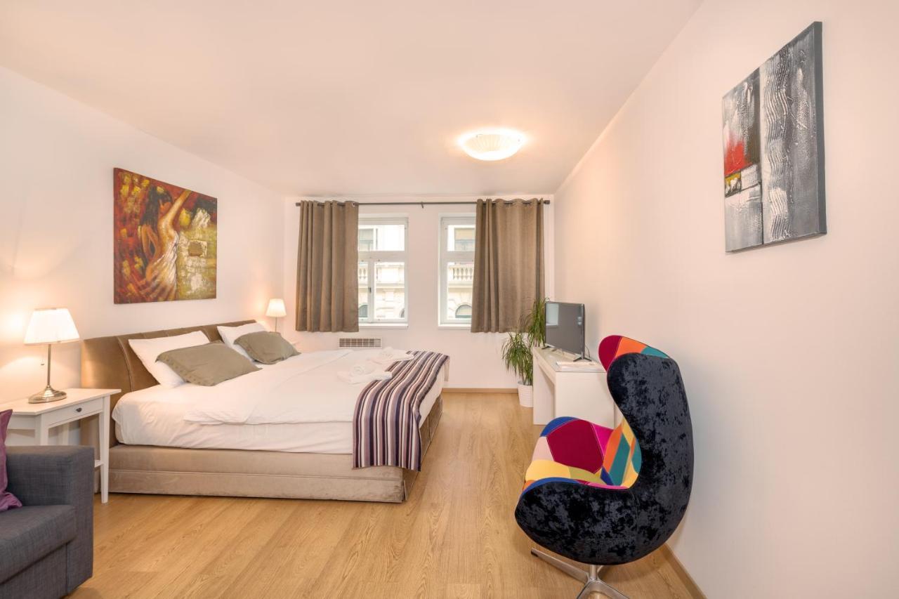 Prague City Stay Rohacova ภายนอก รูปภาพ